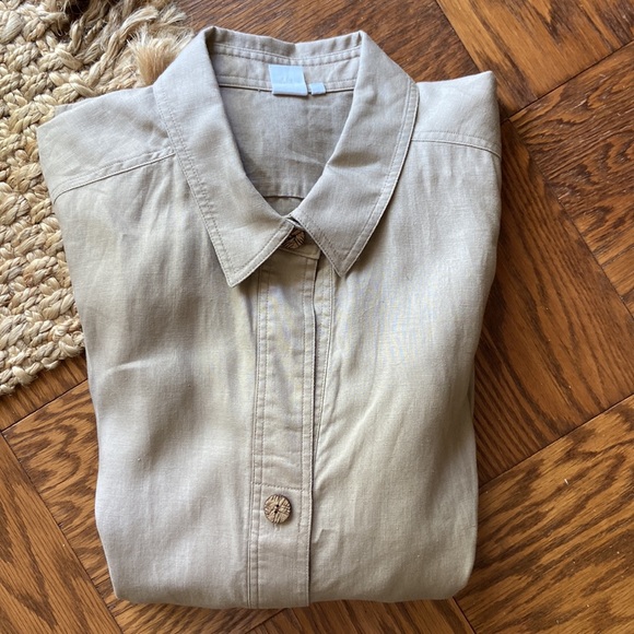Linen Button Down - Picture 2 of 7